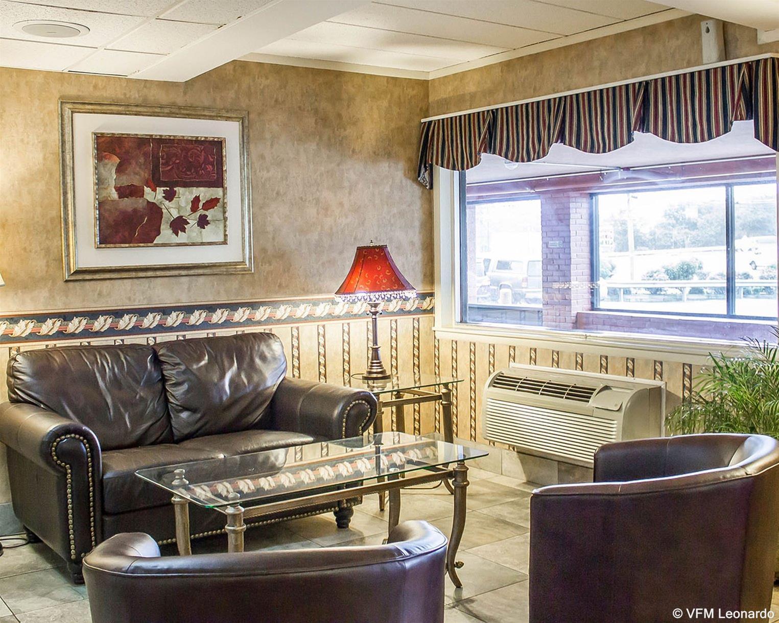 Econo Lodge Hicksville Exterior foto